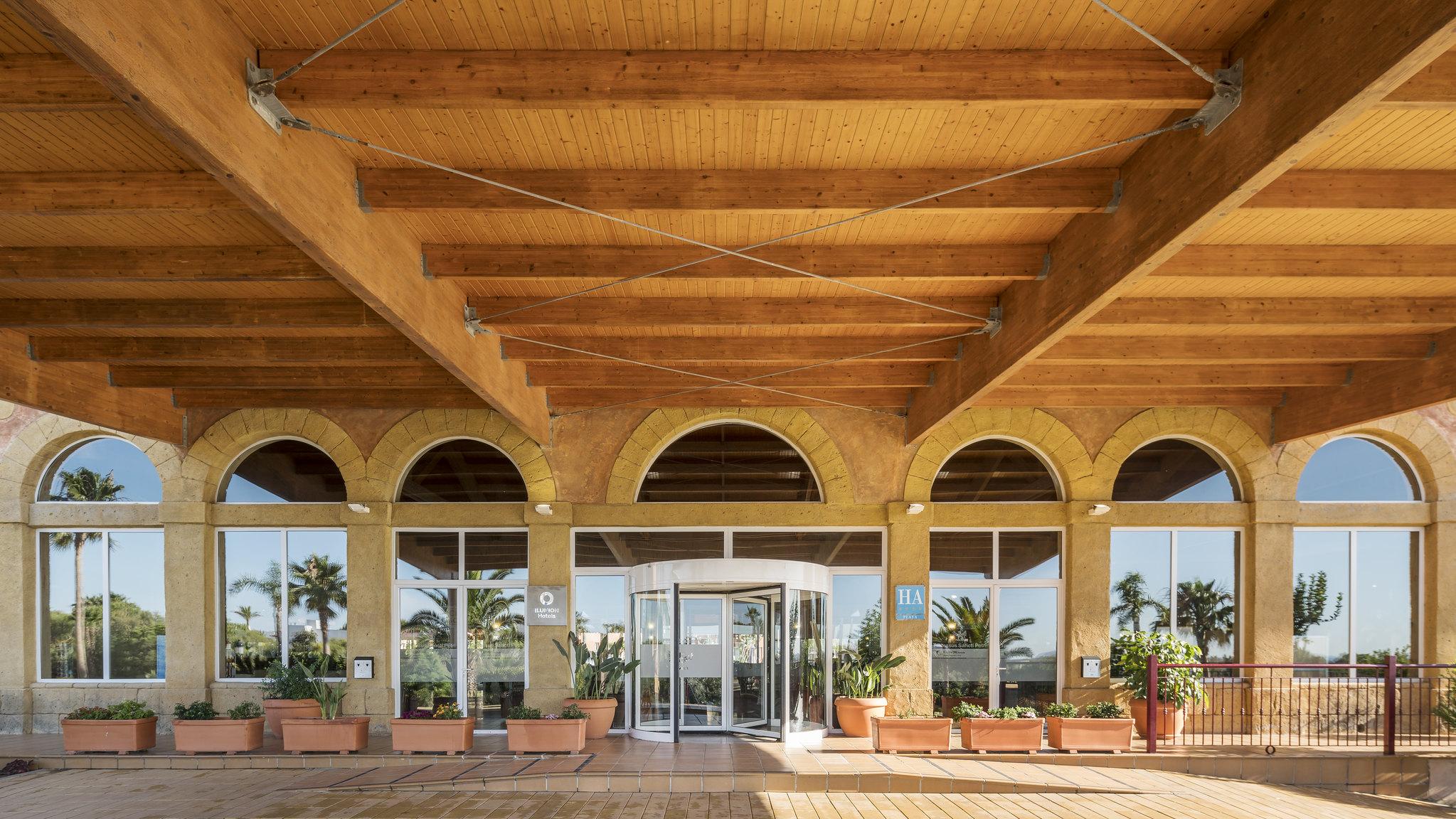 Ilunion Sancti Petri Aparthotel Chiclana de la Frontera Exteriör bild