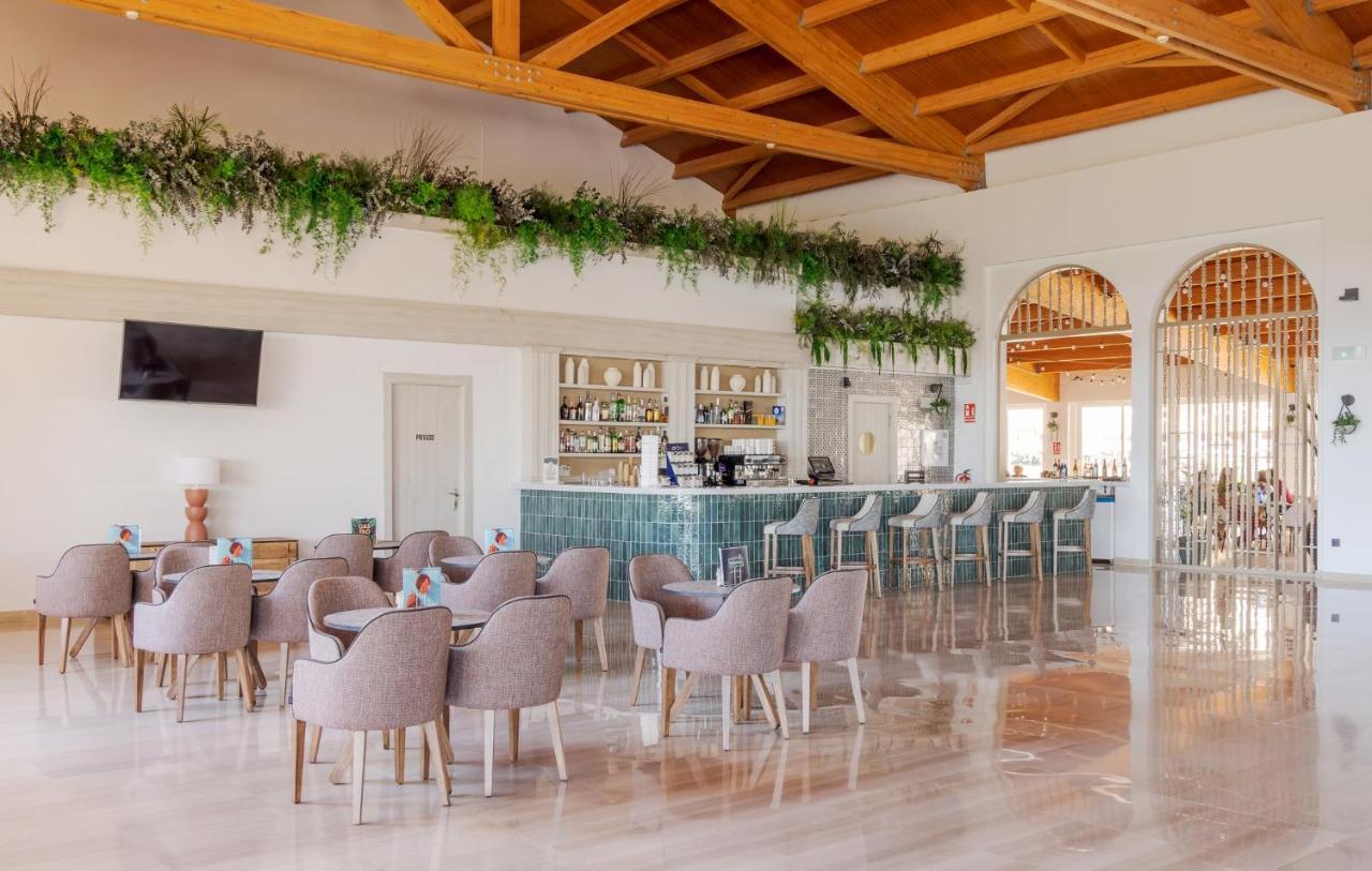 Ilunion Sancti Petri Aparthotel Chiclana de la Frontera Exteriör bild