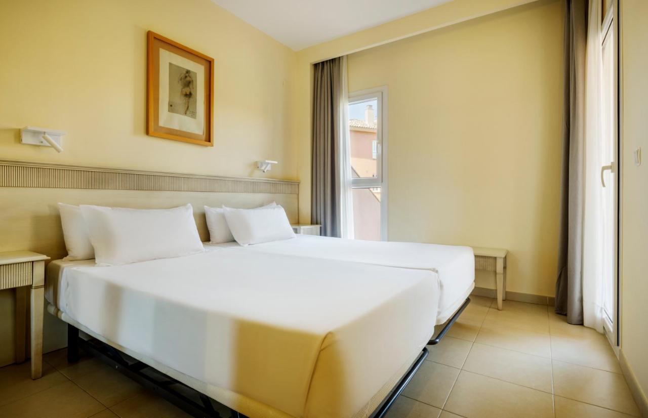 Ilunion Sancti Petri Aparthotel Chiclana de la Frontera Exteriör bild