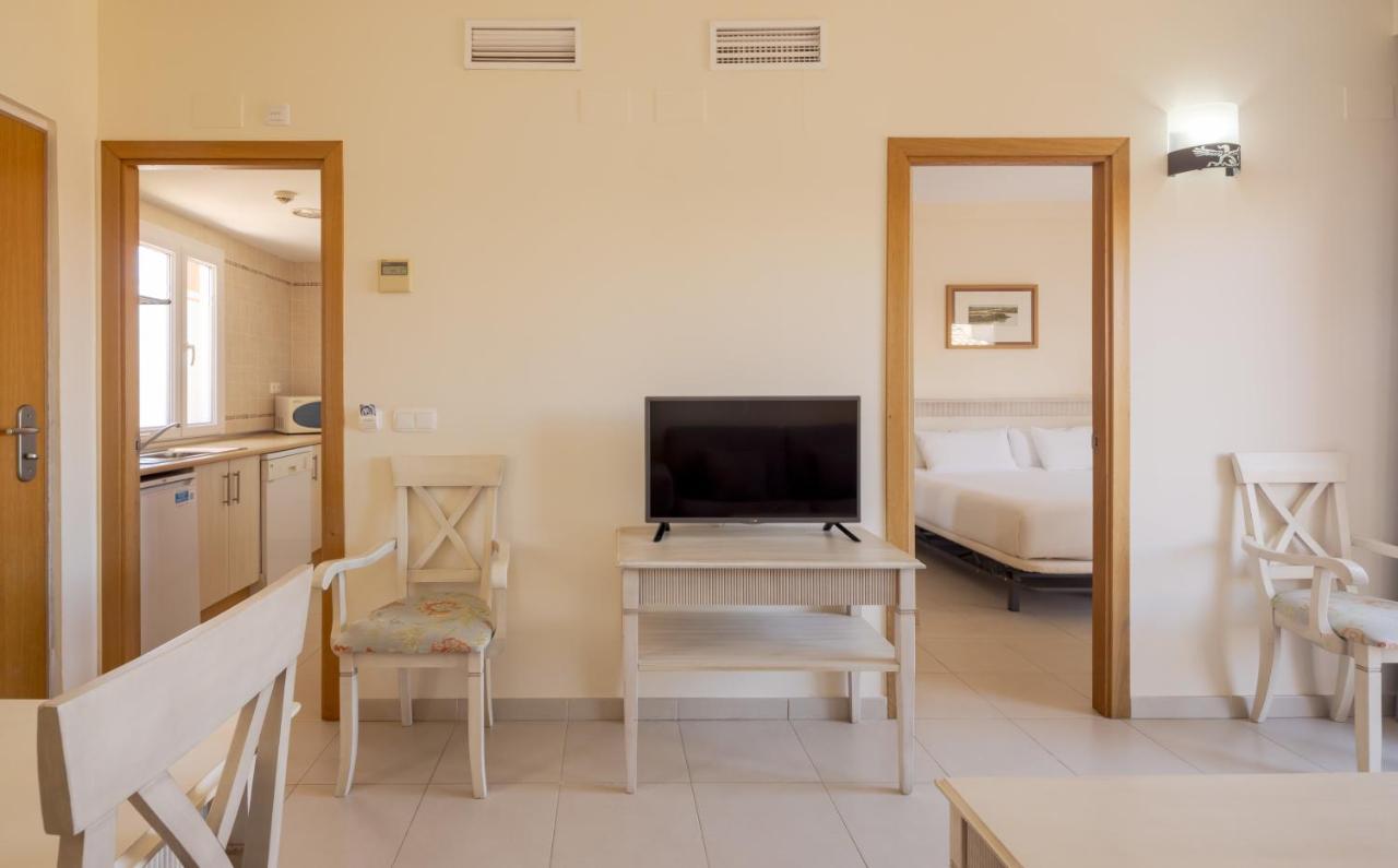 Ilunion Sancti Petri Aparthotel Chiclana de la Frontera Exteriör bild