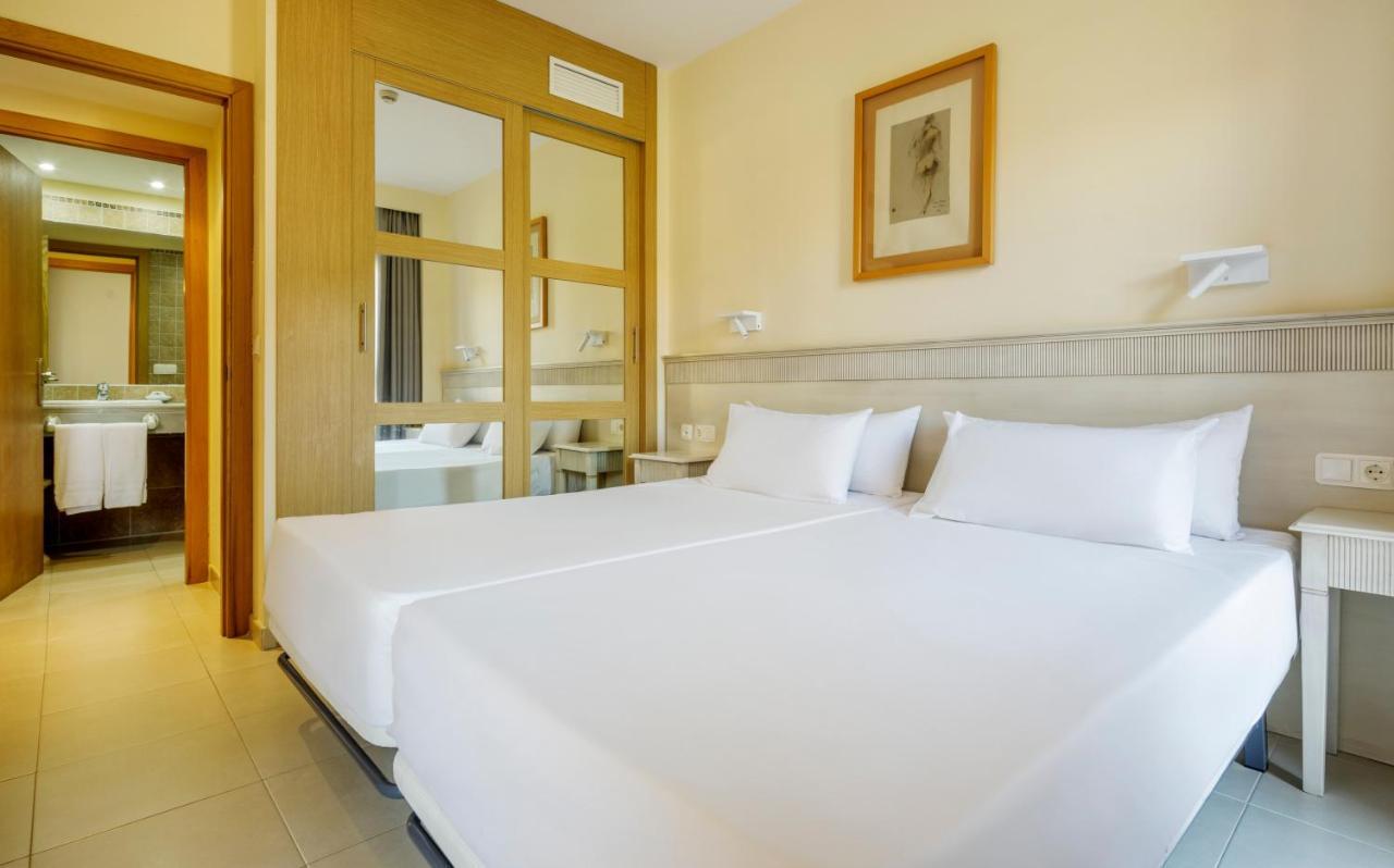 Ilunion Sancti Petri Aparthotel Chiclana de la Frontera Exteriör bild
