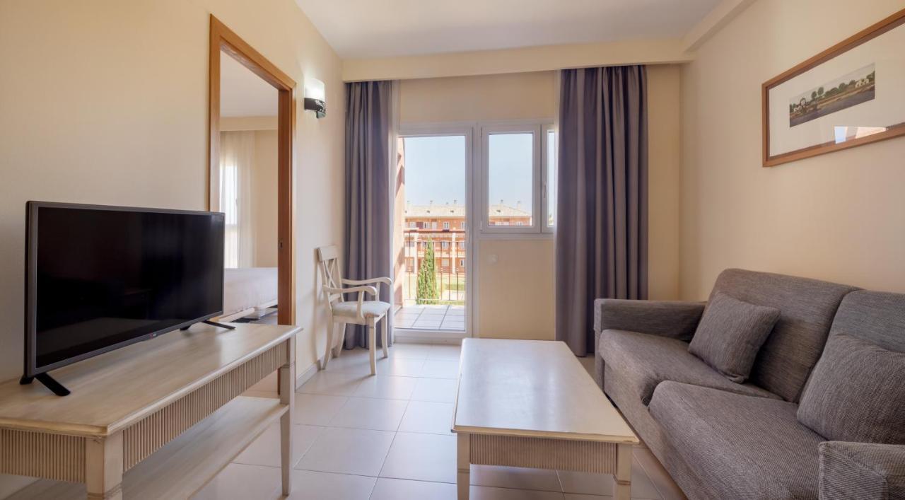 Ilunion Sancti Petri Aparthotel Chiclana de la Frontera Exteriör bild